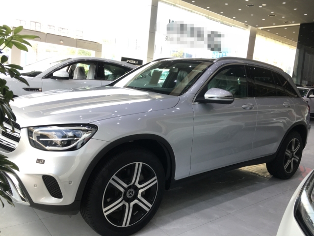 22款奔驰glc300多少钱本公司优惠万元