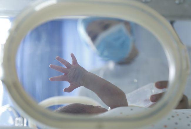 发生育津贴,提升入托率,降抚养成本…三孩时代配套支持措施有哪些?