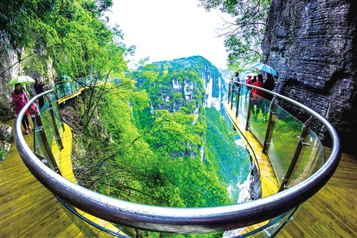 湘西之美的时代表达写在湘西州矮寨十八洞德夯大峡谷景区成功升为5a之