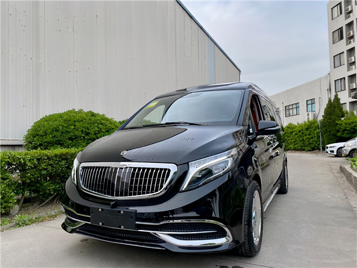 新款九速奔驰v260l改装高顶多少钱?爆款七座商务车定制版