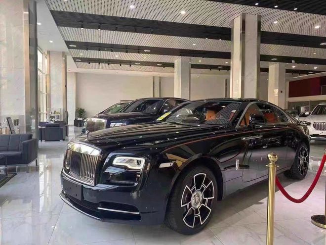劳斯莱斯魅影black badge限量版价格