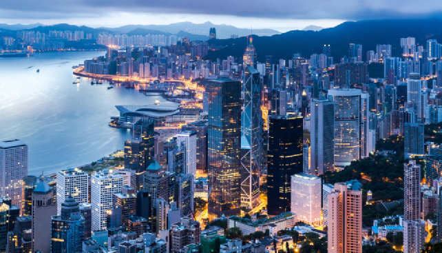 全球竞争力跌至第7 香港国际金融中心地位会被取代?