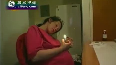 她吸毒卖淫却怀孕八个月腹中胎儿却成了受害患者