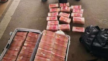 武汉警方在高速查获一涉毒车辆 216万元现金塞满行李箱