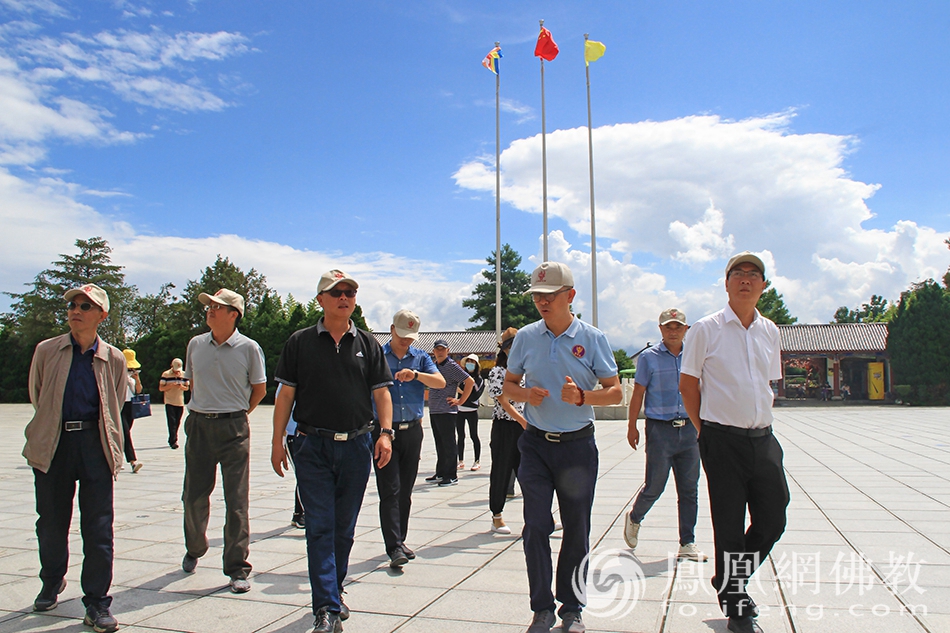 云南省考核验收组考核验收大理崇圣寺民族团结进步创建工作