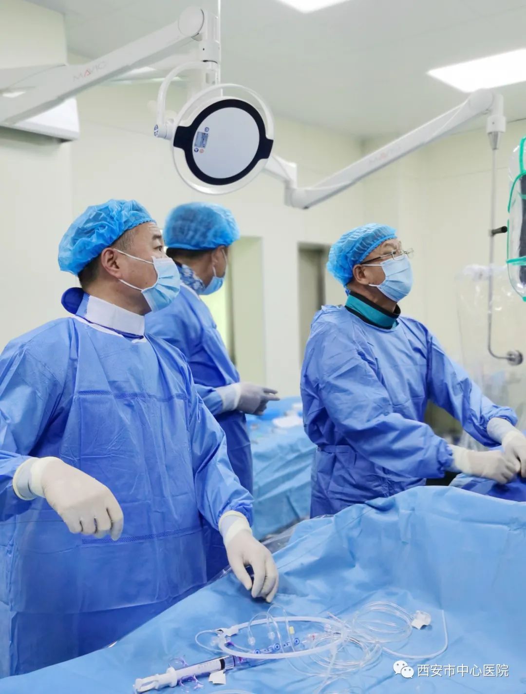 西安市中心医院首例微型无导线心脏起搏器成功植入