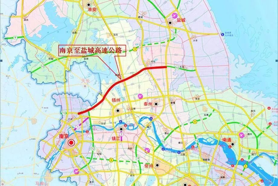 目前从南京开车到盐城,需从长深高速上启扬高速,绕道至泰州再转盐靖