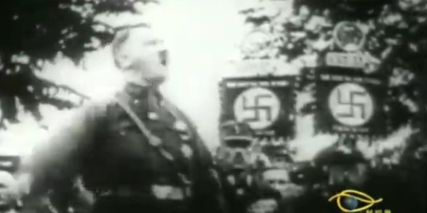 希特勒的手下希姆莱,想让党卫军成为纳粹的主要力量