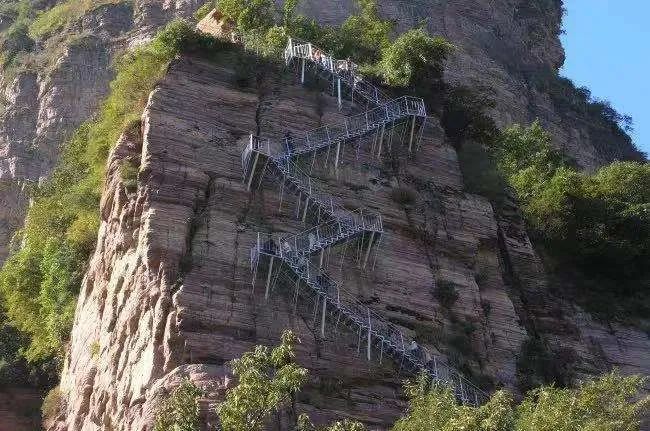 太行大峡谷景区位于河南安阳林州市境内,是国家重点风景名胜区,国家