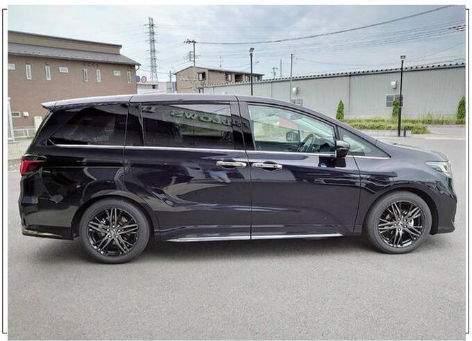 2020款本田奥德赛新款,新款本田奥德赛2021款 多年后终改款!本田新款奥德赛实拍,换液晶仪表,国内四