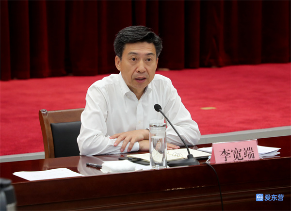 月17日,市委常委会召开扩大会议,听取市人大常委会,市政府,市政协党组