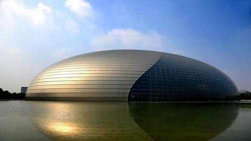 中国国家大剧院设计师保罗安德鲁他用蛋形建筑改变了世界