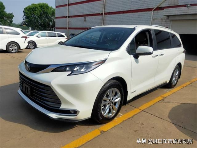 2021款全新丰田塞纳作为顶级商务mpv