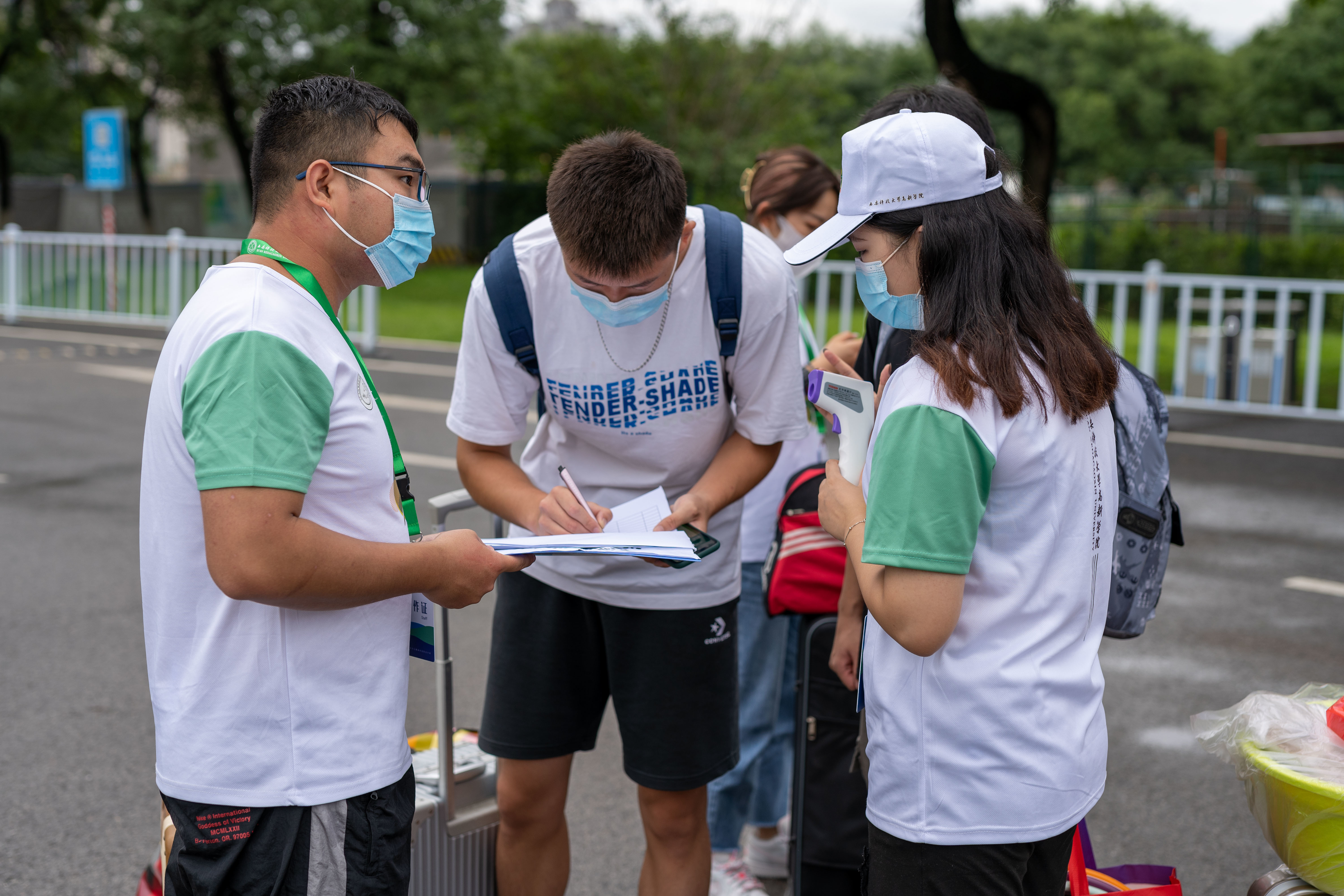 西安科技大学高新学院开学首日迎3276名新生