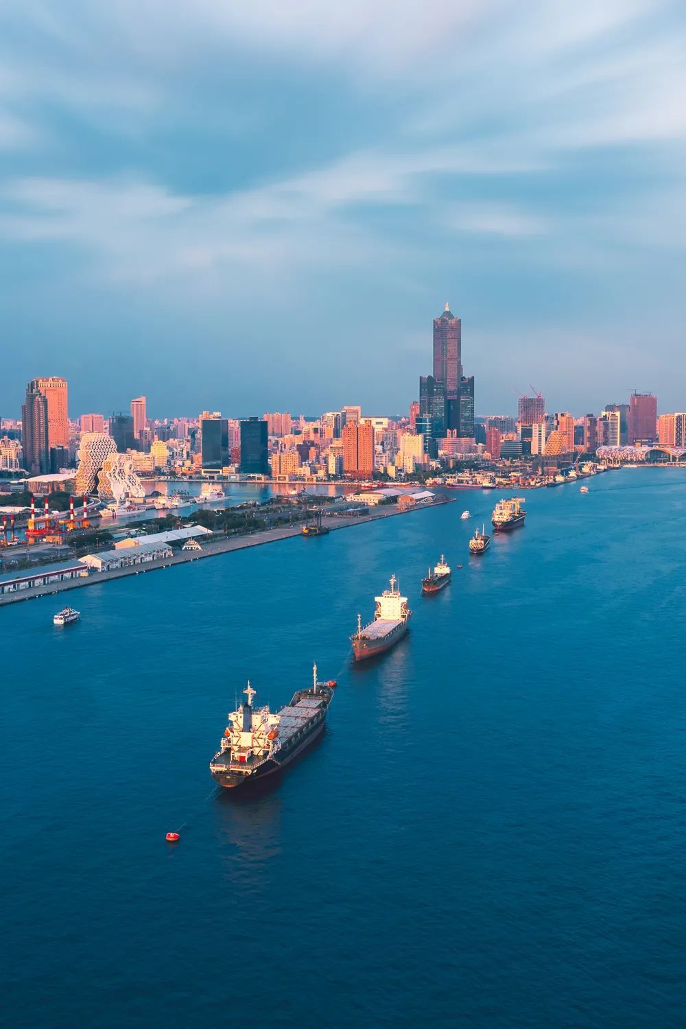 台湾,高雄港. 摄影/杨文杰