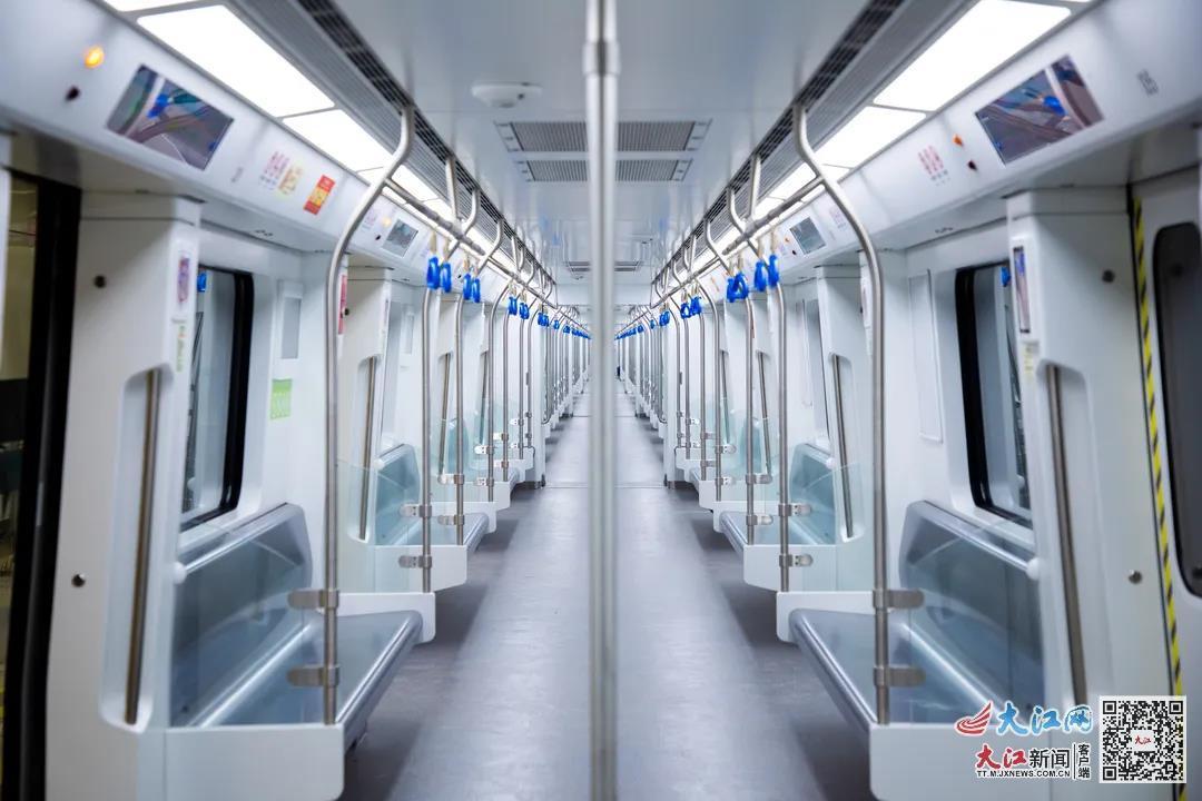 一趟列车多个温度南昌地铁3号线推行冷热车厢模式