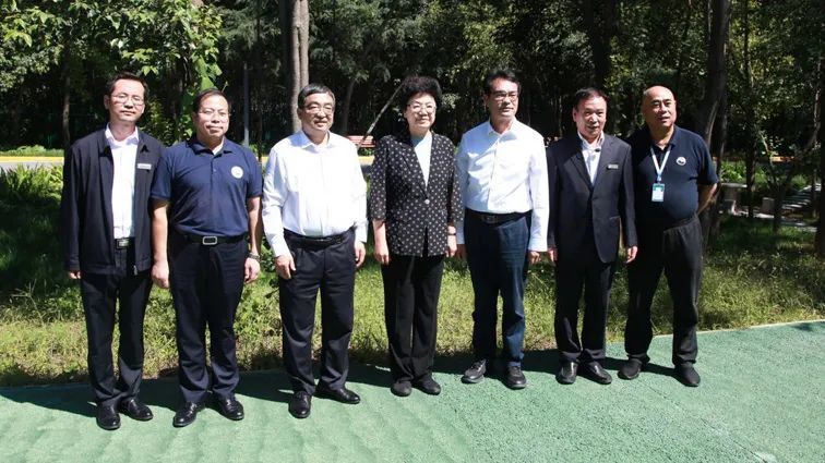 全国政协副主席李斌一行调研秦岭生物多样性保护工作