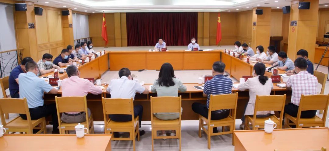 扬州市经开区召开财政,国企工作座谈会