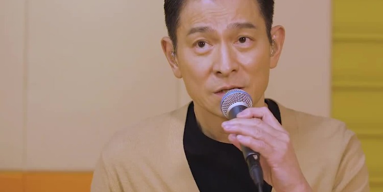 刘德华60岁线上生日会直播演唱经典曲目与粉丝聊心底话