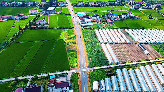 全面小康中国式现代化新道路