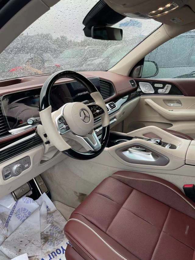 2021款奔驰迈巴赫gls600现车优惠10万