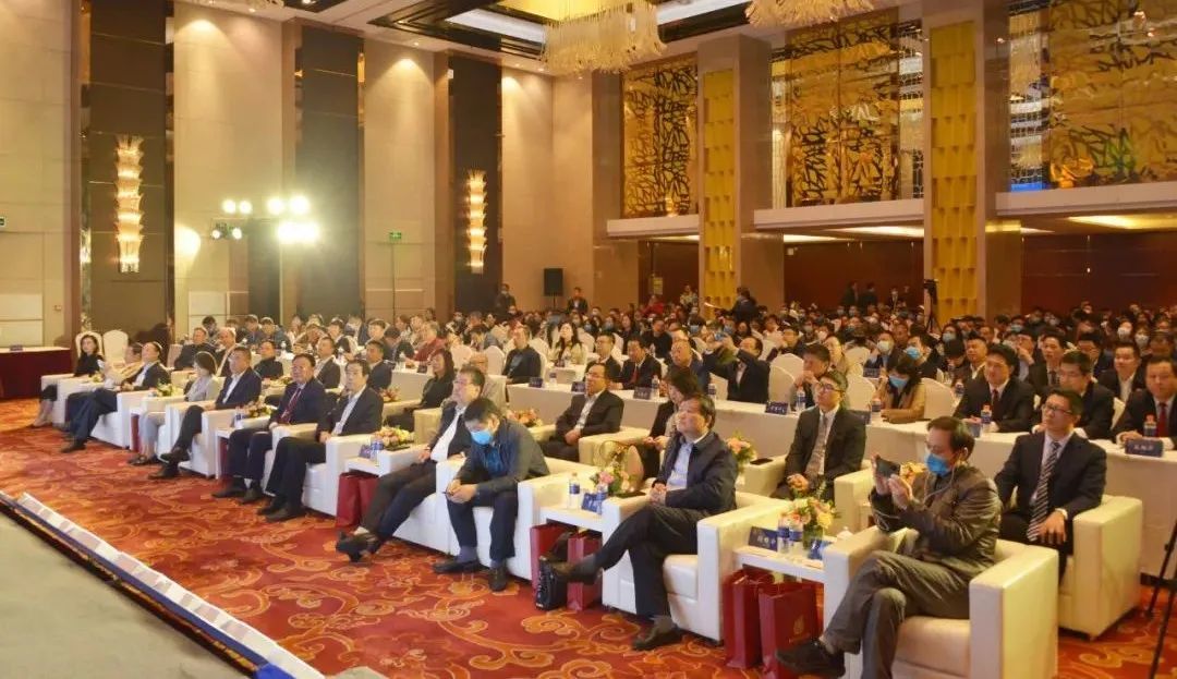 甘肃省新世纪投资控股集团党委书记,董事长,总经理高兰银向莅临财富