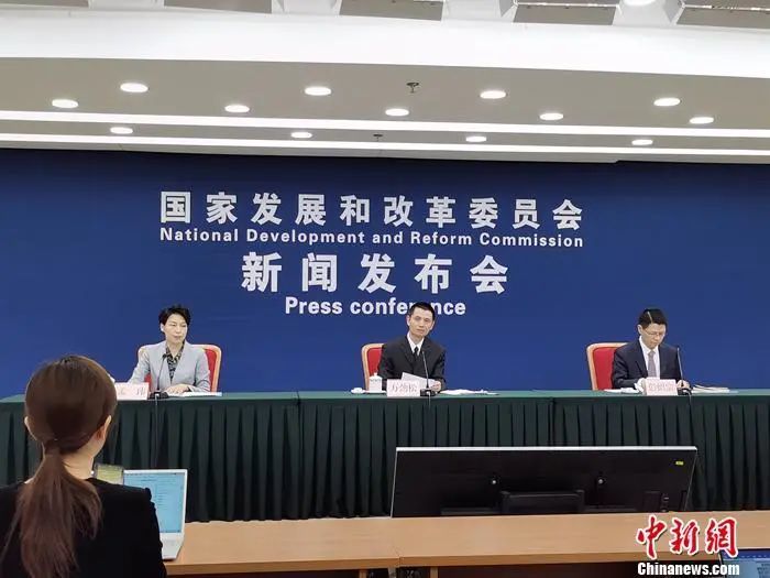 10月12日,国家发展改革委发布《关于进一步深化燃煤发电上网电价市场