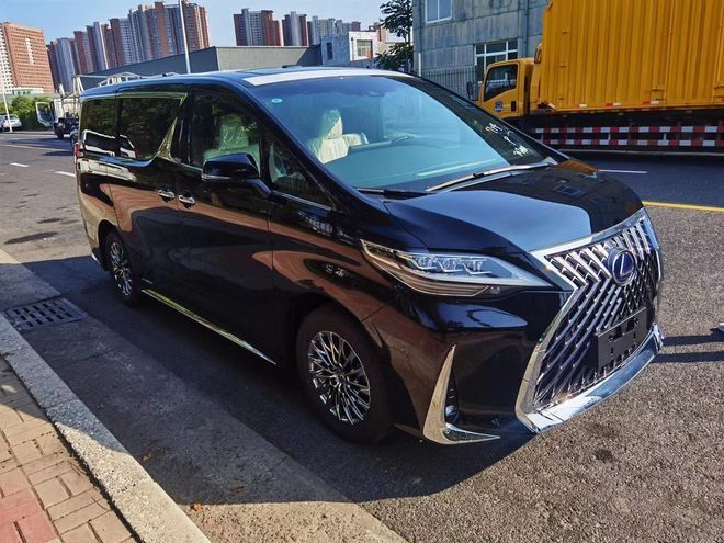 21款雷克萨斯lm300h平行进口优惠20万