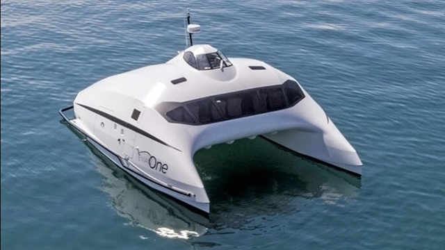 低能耗空气动力船超能游艇lili飞越水面