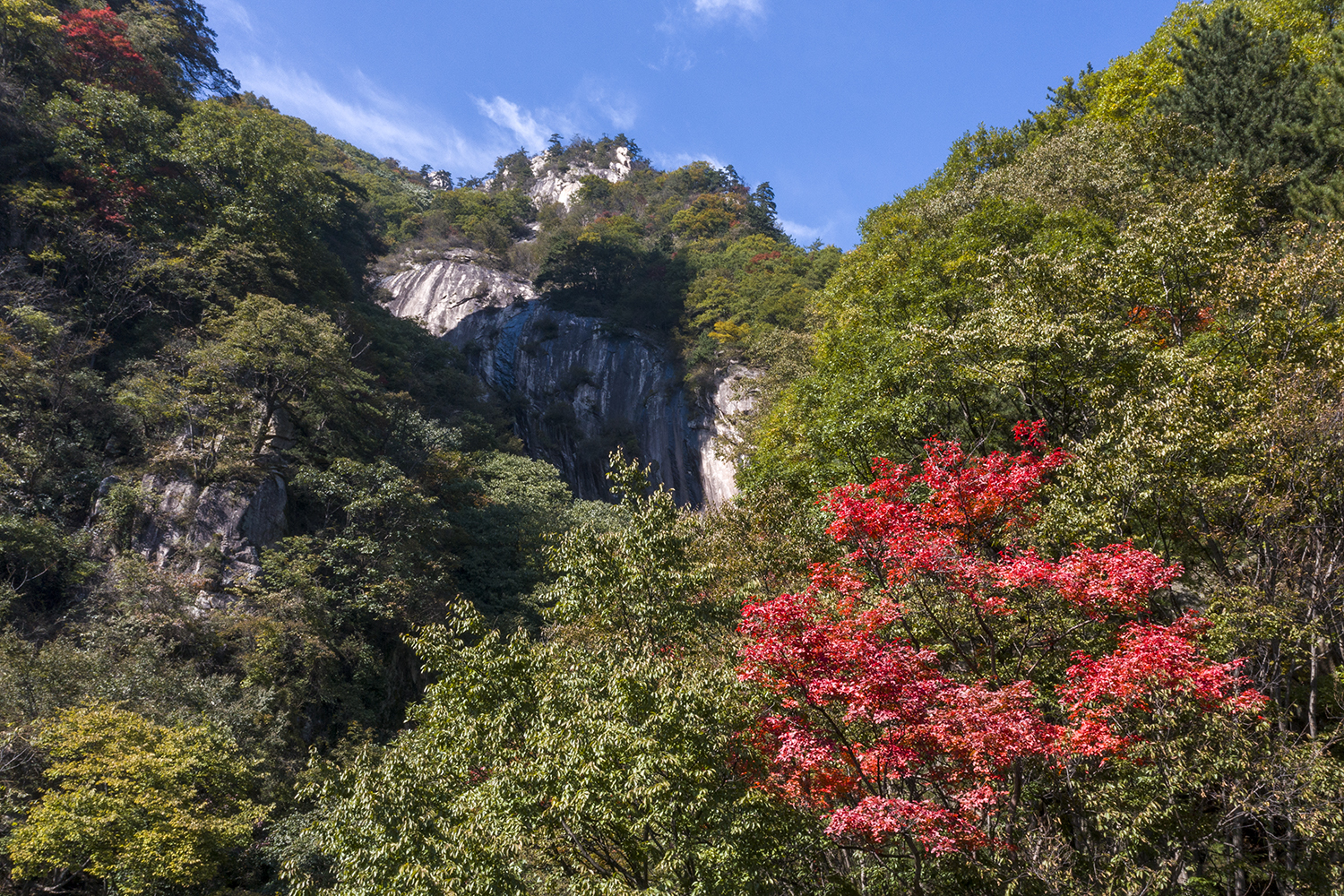 河南鲁山尧山晚秋景色迷人