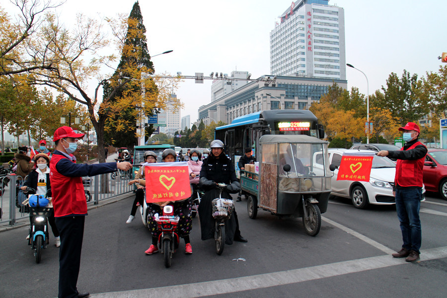 志愿有我丨德州市人民医院院领导带队常态化开展文明交通志愿服务