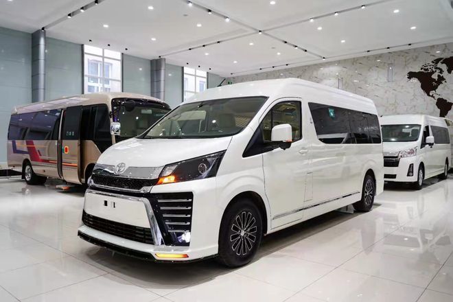 2022款丰田海狮3.5舒适商旅商务车佳选