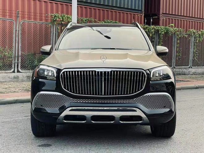 奔驰迈巴赫gls600一如既往的奢华高贵
