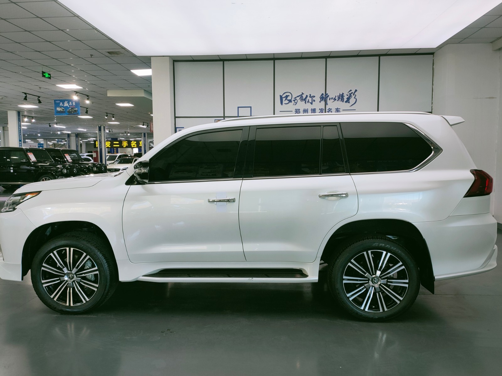 限量版雷克萨斯lx570心动特价惹人垂涎