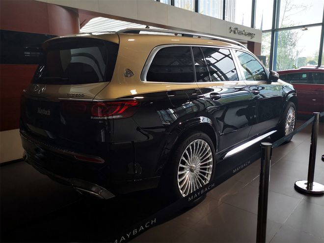 21款奔驰迈巴赫gls600金色黑色双拼现车