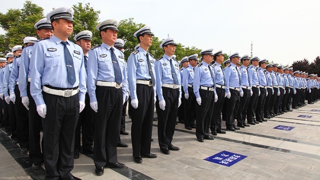 公安机关人民警察誓词公布