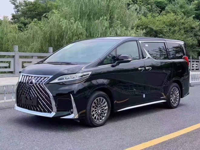 平行进口21款雷克萨斯lm300现车不加价
