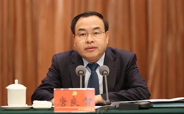 资讯></p></a>客户端快讯>正文> 唐良智曾任湖北省襄樊市市长,市委书记,襄阳
