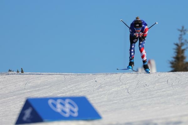 冬奥越野滑雪女子个人短距离中国四将止步资格赛