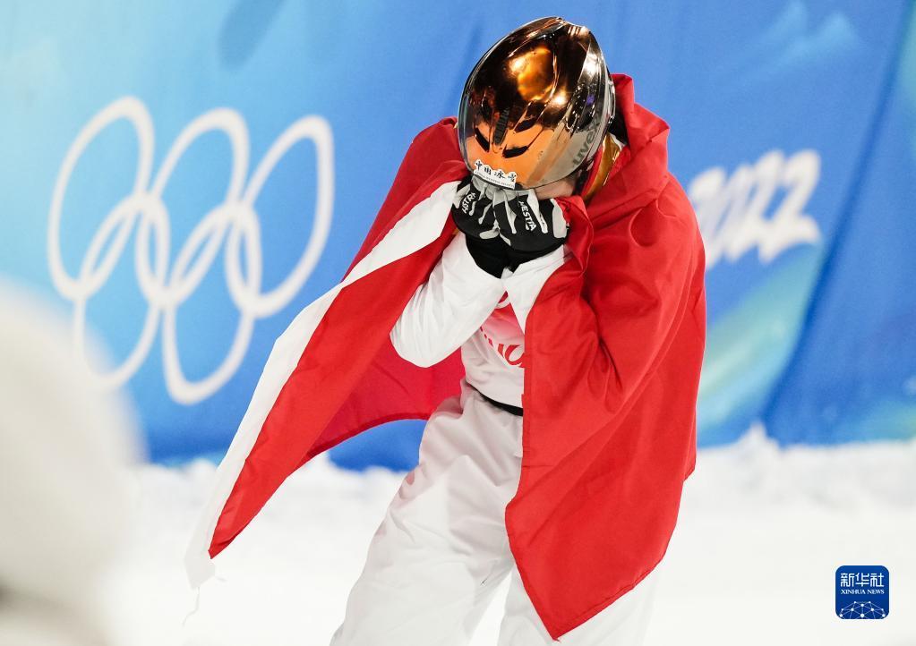 中国第五金徐梦桃夺得自由式滑雪女子空中技巧冠军