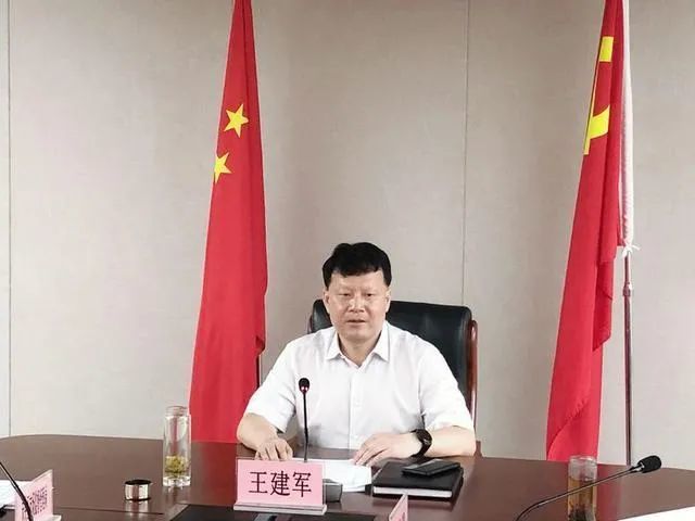政知君注意到,2022年1月,时任雁塔区委书记王斌,区委副书记,区政府