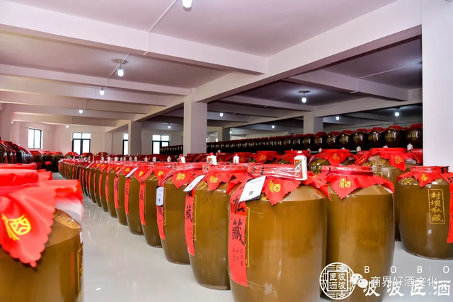 5平方公里核心产区的波波匠酒厂,即可参与特惠封坛活动,参与活动