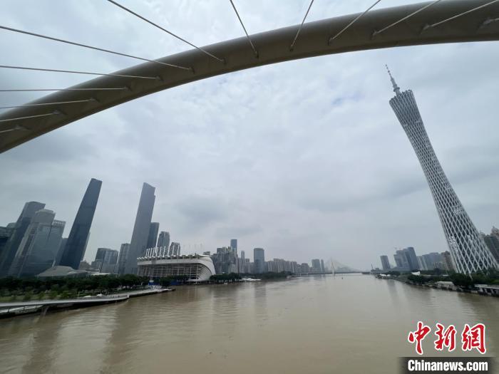王坚广州连日暴雨,加上珠江广州河段15日至16日出现天文大潮,羊城部分