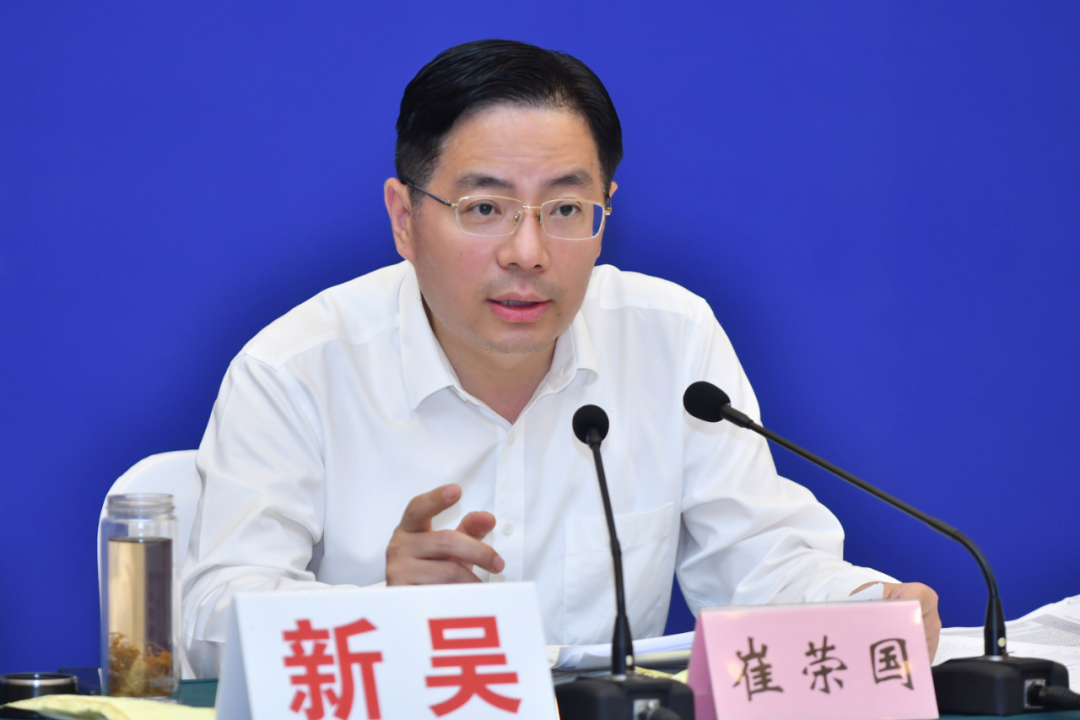 高新区党工委书记新吴区委书记崔荣国快查快办日结日清全力以赴扑灭