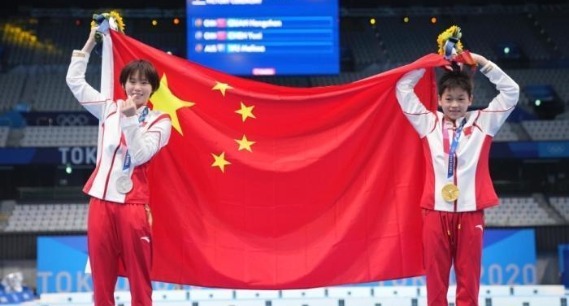 中国跳水队本届世锦赛第8金：陈芋汐+全红婵=冠军 
