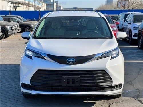2022款丰田塞纳全系现车特惠价4万起售
