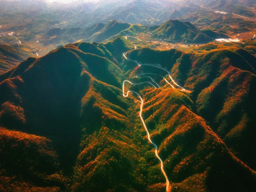 驾游大别山醉美在红岭2022金寨中国红岭公路抖音达人采风行约起