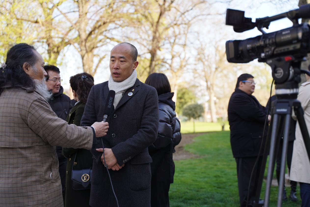 烟台侨界风采肖锦峰出国创业显军人本色团结乡谊谱爱国情怀