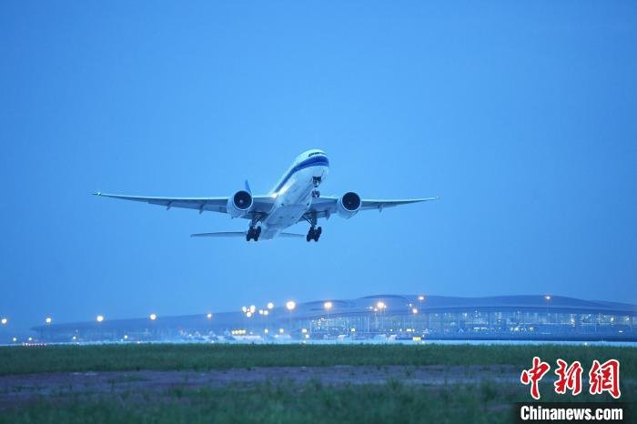 重庆江北国际机场30日将执行冬春航季航班计划