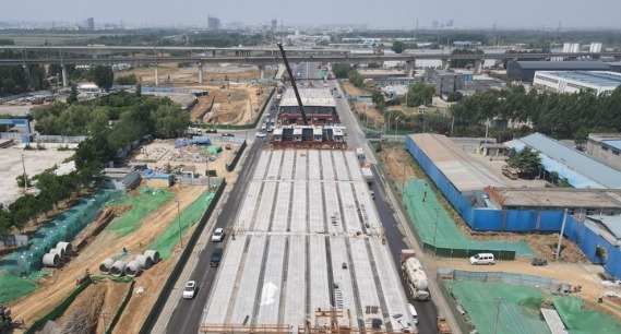 济南市工业北路快速路东延工程 墩柱施工完成